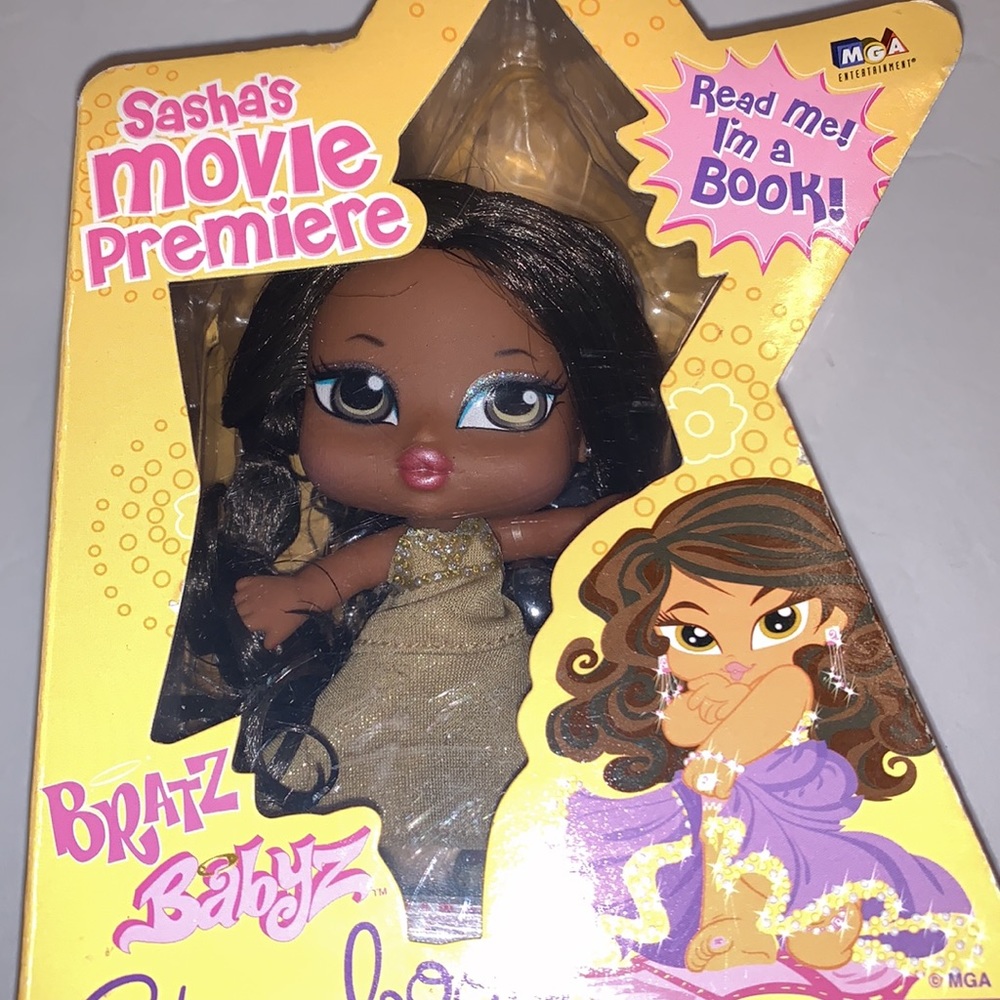 BRATZ BABYZ STORYBOOK COLLECTION - SASHA’S MOVIE PREMIERE - NIB